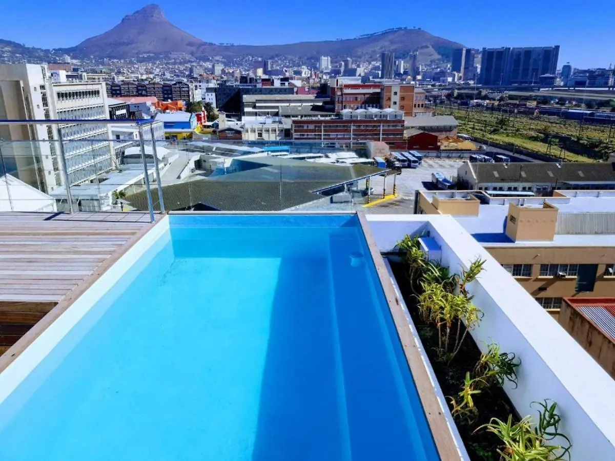 C503 Woodstock Quarter Daire Cape Town